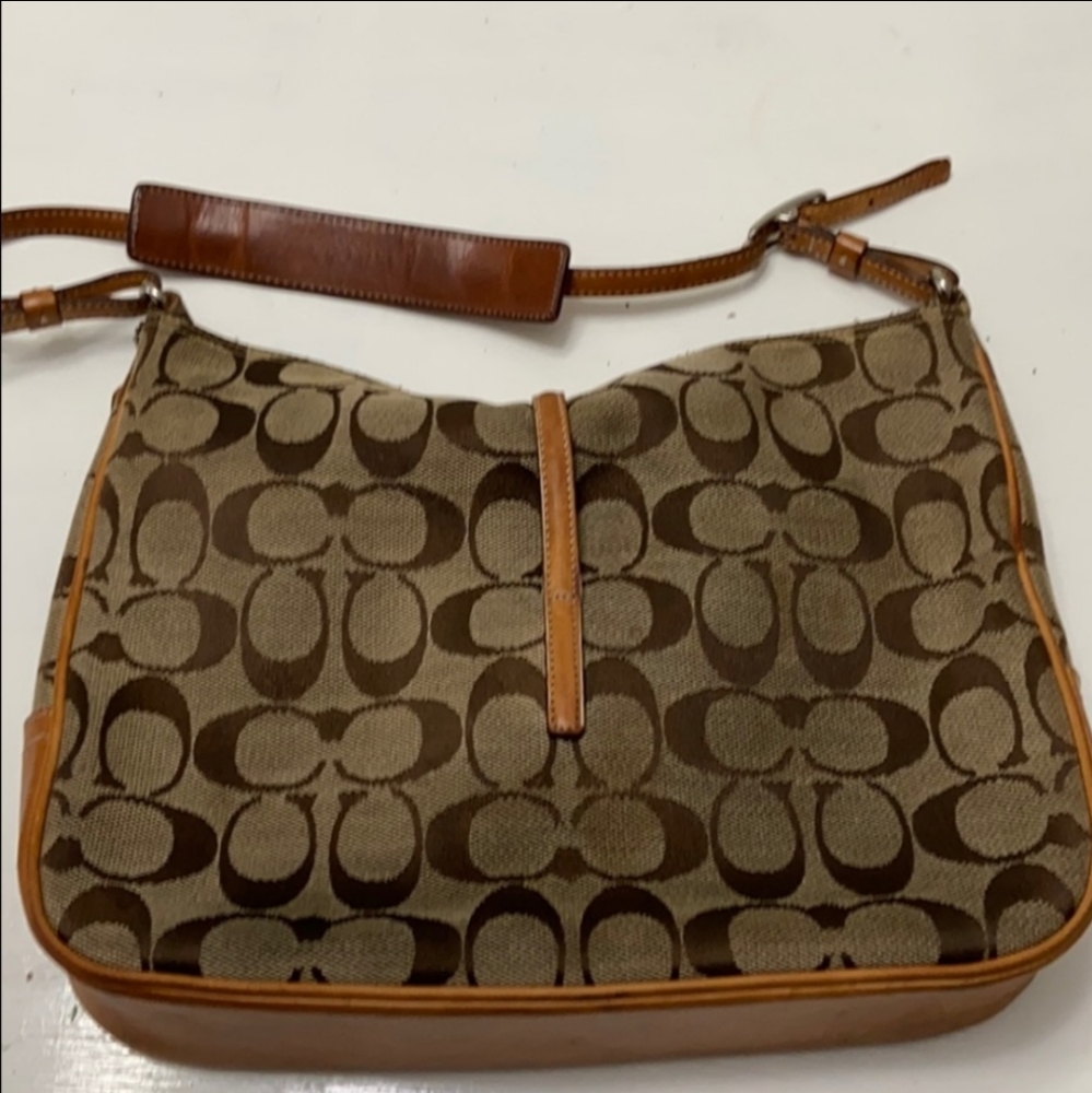 Coach Signature Hamptons Bag K2K-6091 - Picture 2 of 7